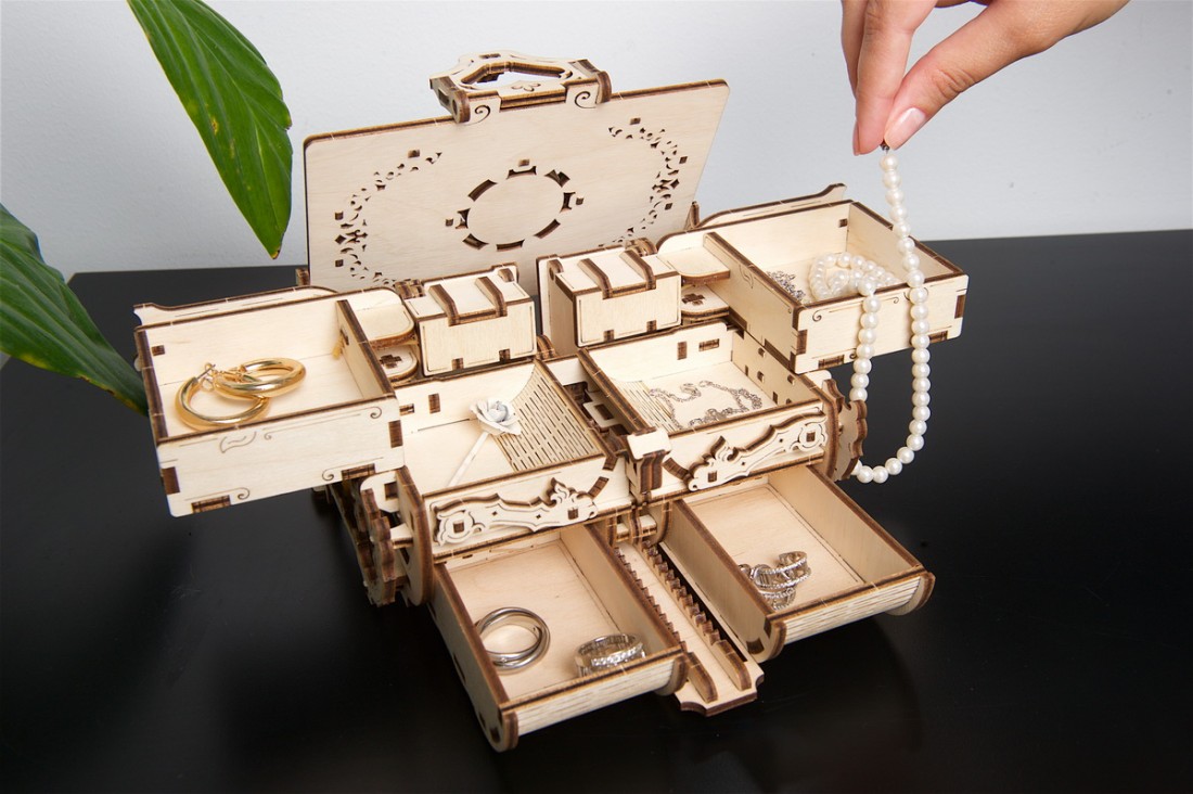 Ugears Modellbausatz Antik Box Schatulle für Schmuck Holzmodell 3D Puzzle 