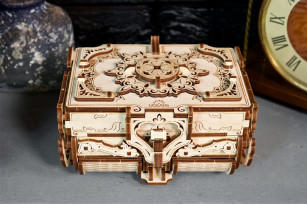 Механічна модель «Антикварна скринька»