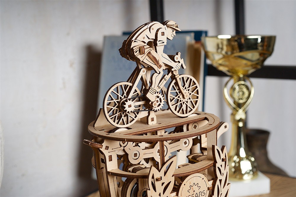 UGEARS 3D Puzzle Automaton Radfahrer DIY 3D Modellbausatz Cup Fahrrad 