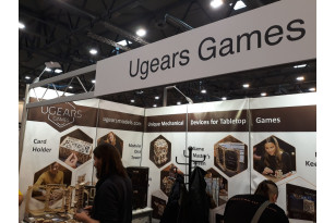El equipo de Ugears Games se encuentra con amigos en Spiel ’19 en Essen