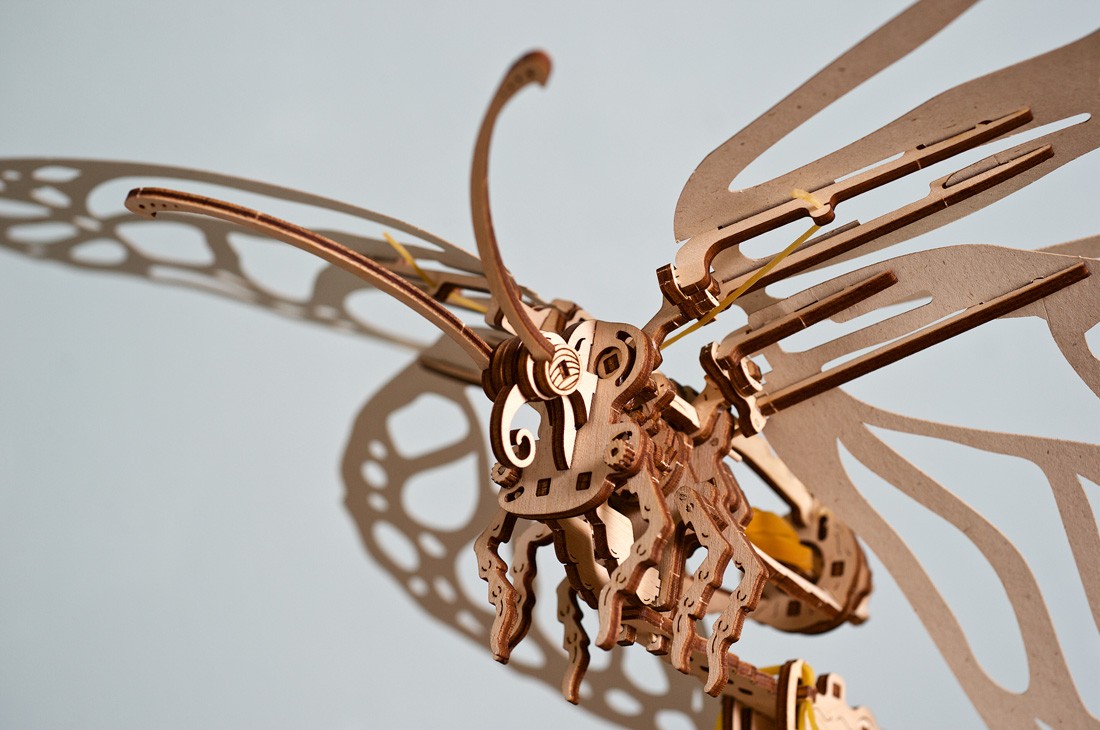 UGEARS Papillon Puzzle 3D Mécanique - Construction Mécanique en Bois les  Prix d'Occasion ou Neuf