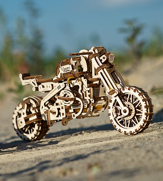 Механічна модель «Мотоцикл Scrambler UGR-10 з коляскою»