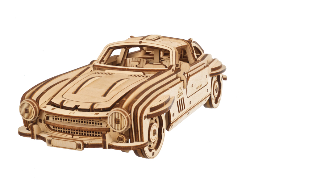 Winged Sports Coupe model kit
