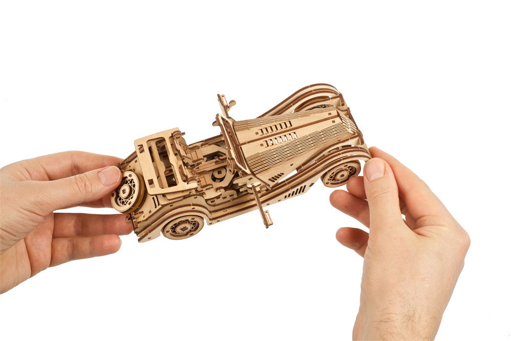 UGEARS Deportivo Ratón Veloz - Maqueta Coche para Montar - Maquetas para  Construir Adultos - Puzzle 3D Madera Maquetas de Coches - Maquetas Madera  Adultos - Coche Descapotable con Doble Motor : : Juguetes y juegos