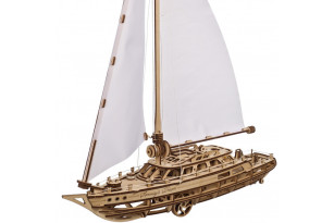 Механічна модель яхти Сереніті