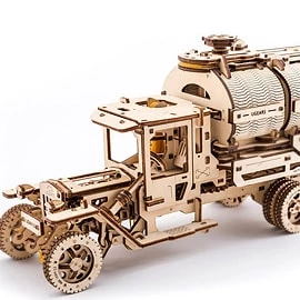 UGears | Dozor-B Combat Vehicle | Mechanical Wooden Model