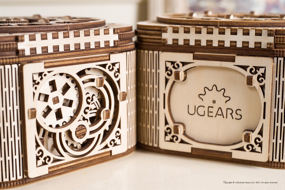 UGEARS Treasure Box Mechanical Model
